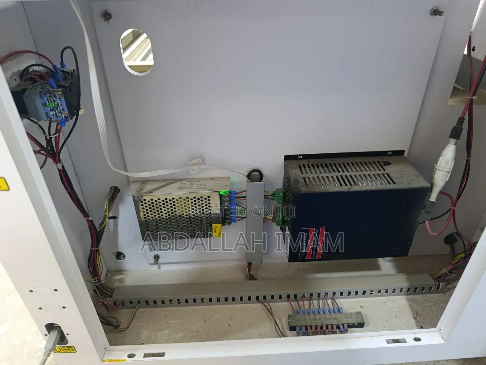 60w Co2 Laser Cutting Machine With Follow-Come Accessories