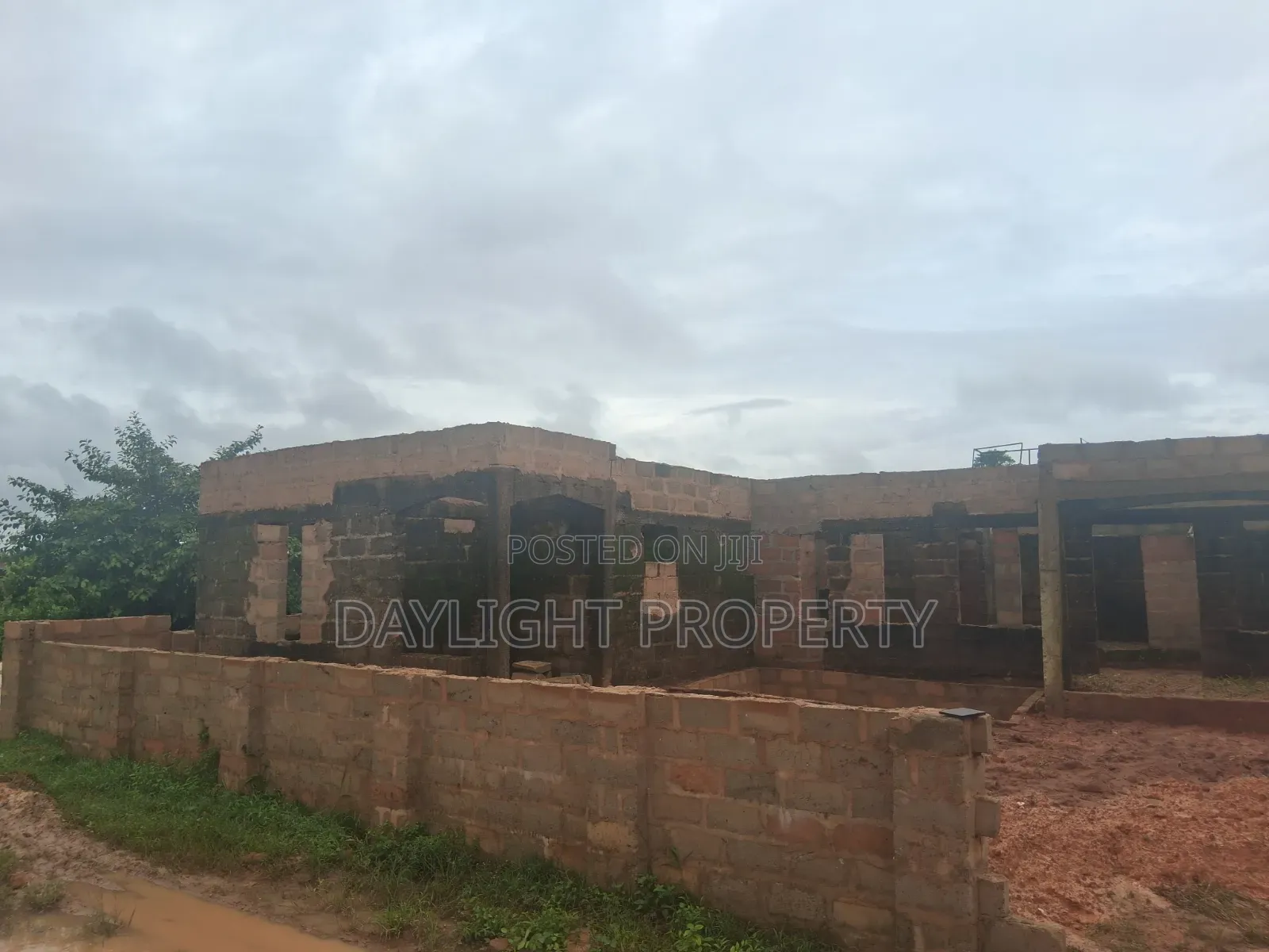 4bdrm Bungalow in Daylight Property, Benin City for sale