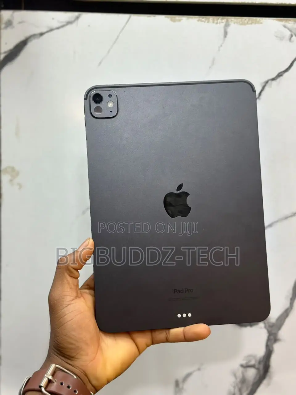 Apple iPad Air (2022) 256 GB Gray
