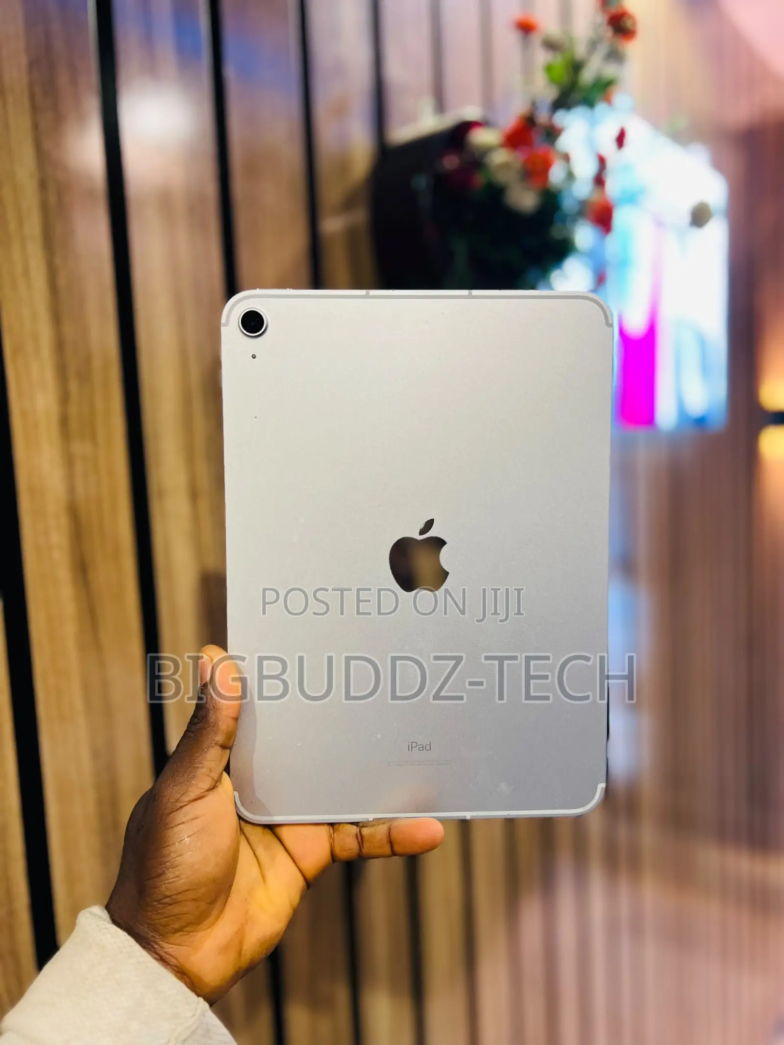 Apple iPad Air (2022) 256 GB Gray