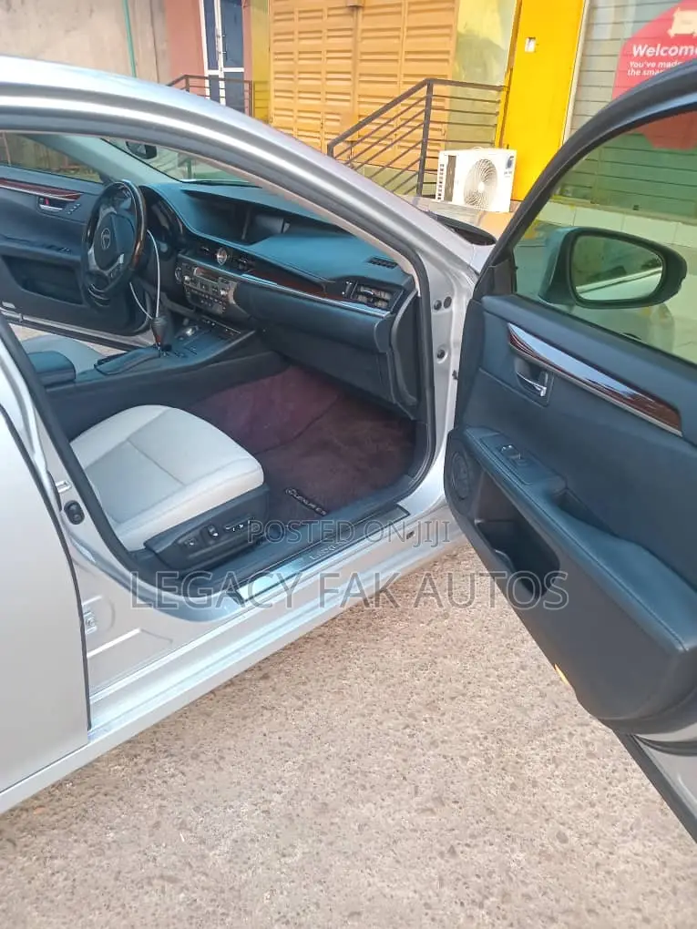 Lexus ES 350 FWD 2014 Silver