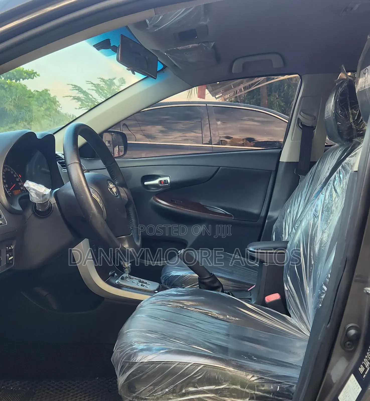 Toyota Corolla 2012 Gray