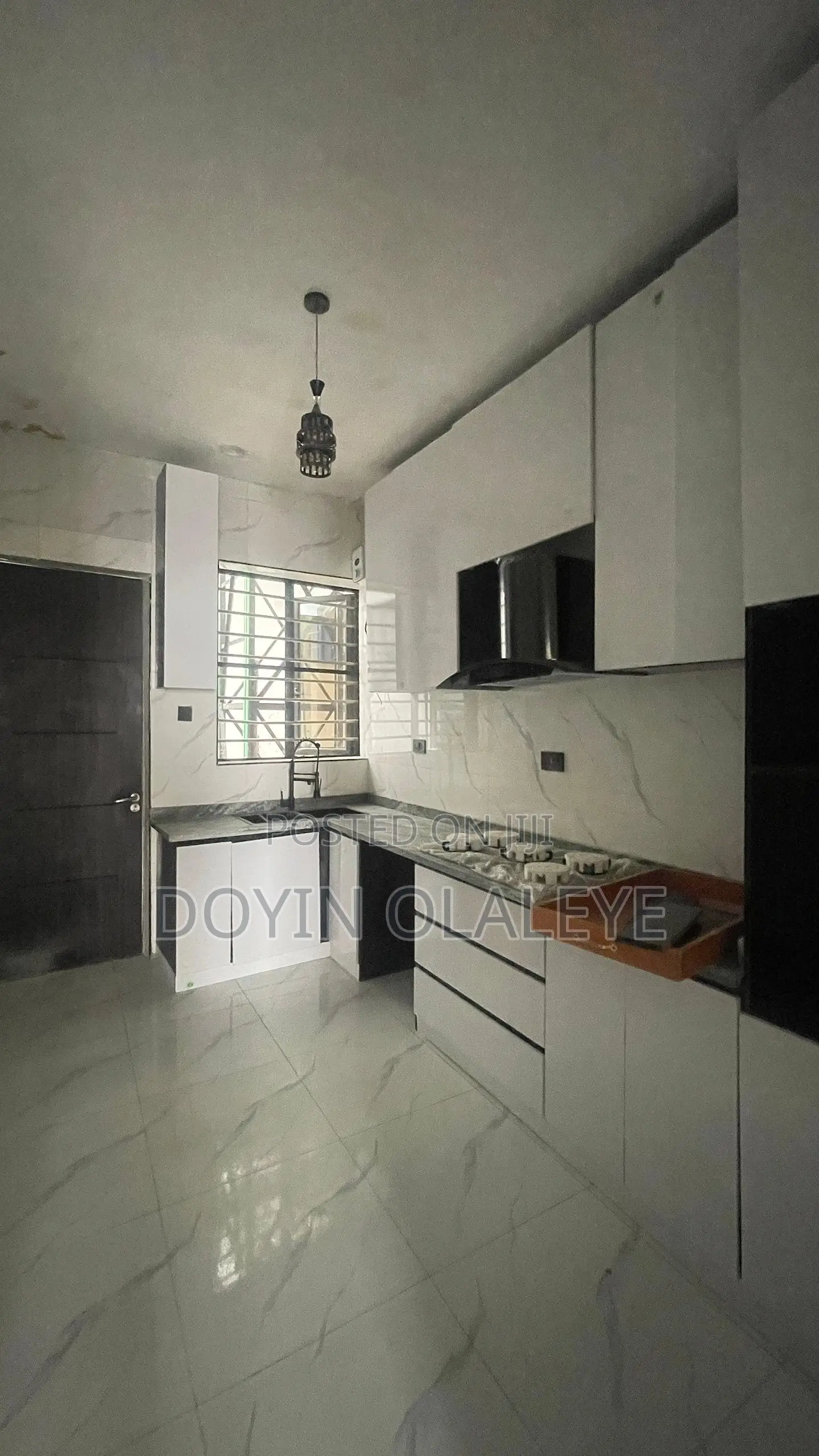 4bdrm Duplex in Ikota for sale