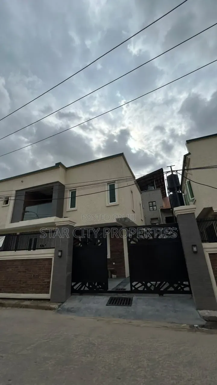 3bdrm Duplex in Gbagada Phase 1 for sale