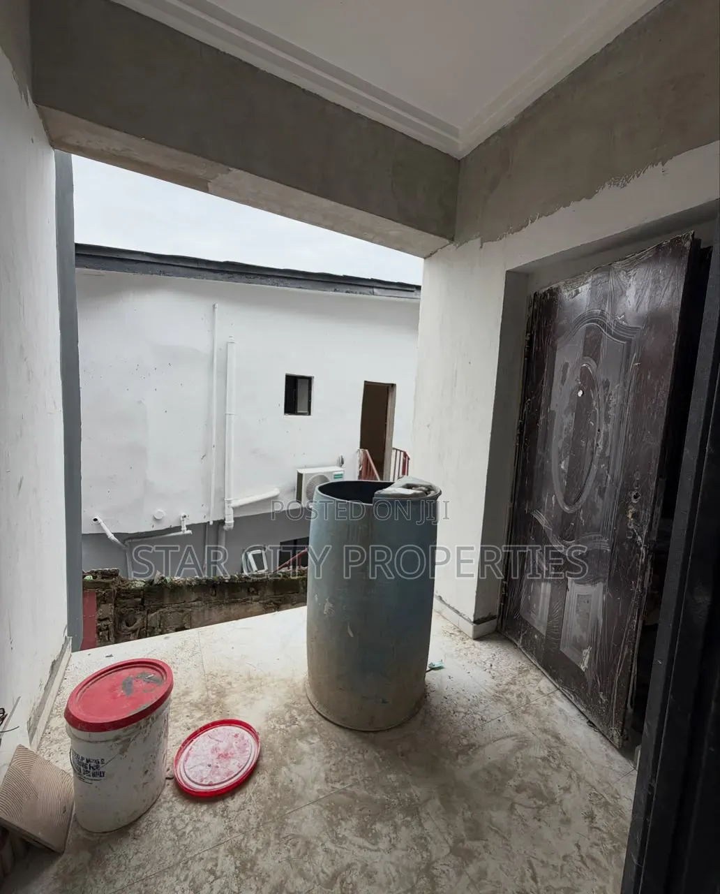 5bdrm Apartment in Ikeja Lagos, Opebi for sale