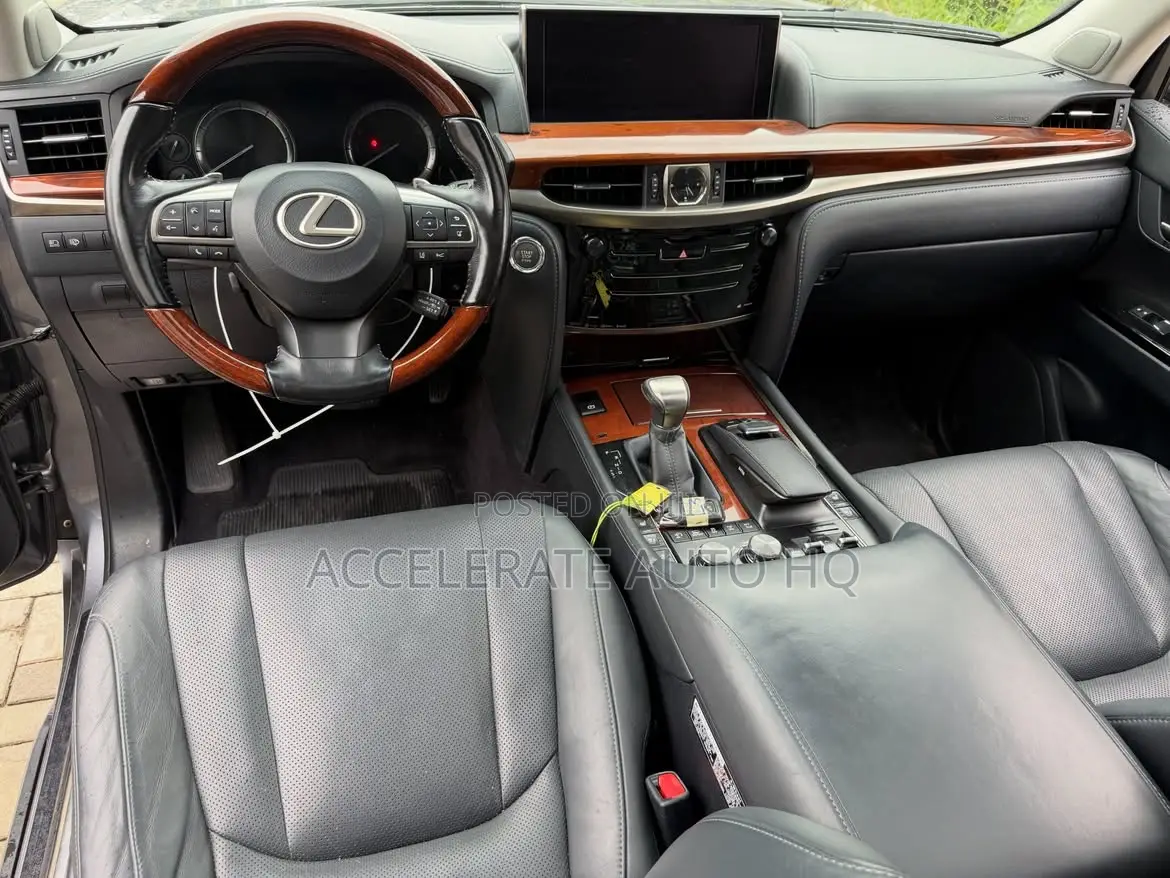 Lexus LX 570 AWD 2017 Gray