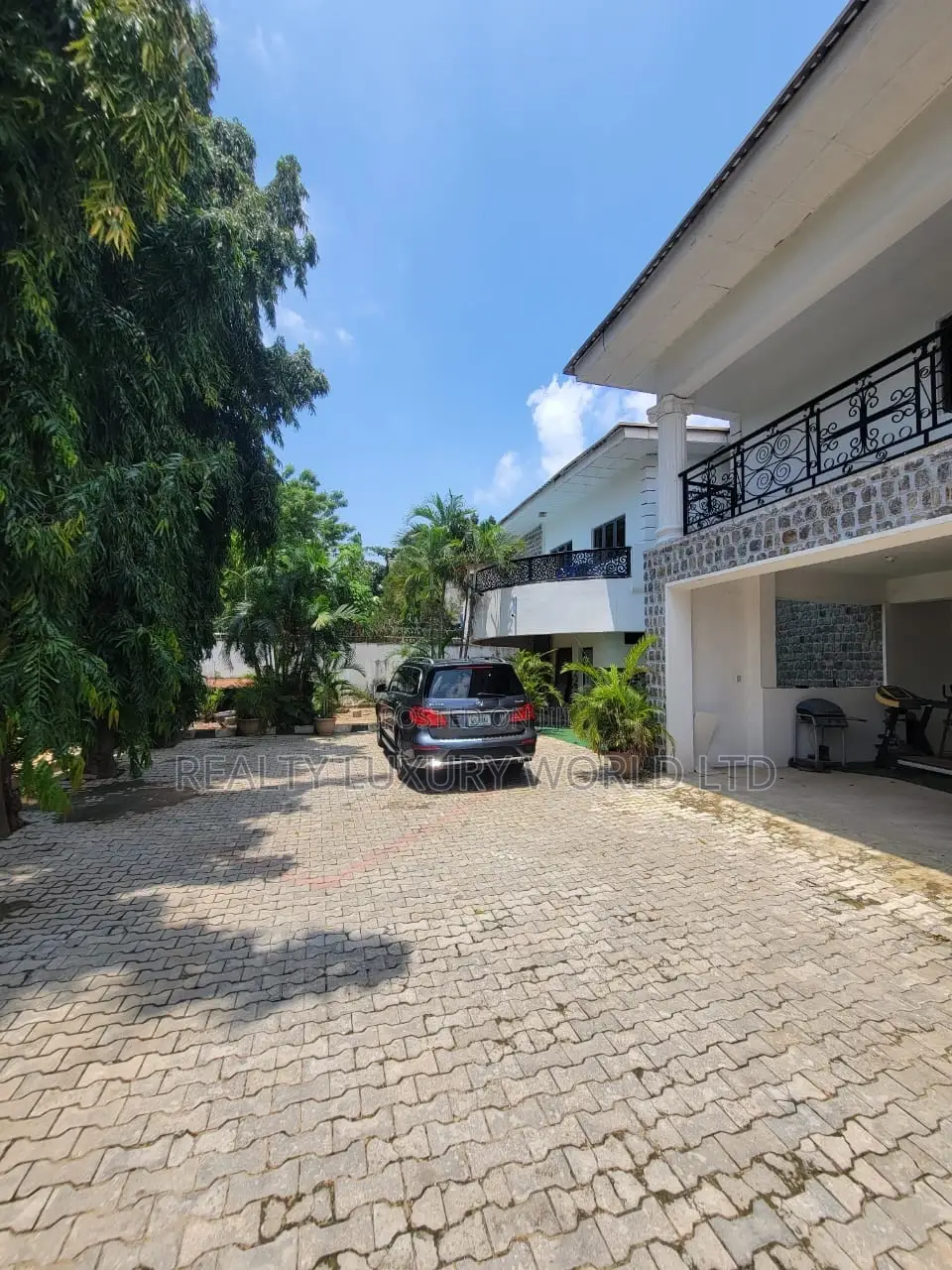 3bdrm Apartment in Maitama for rent