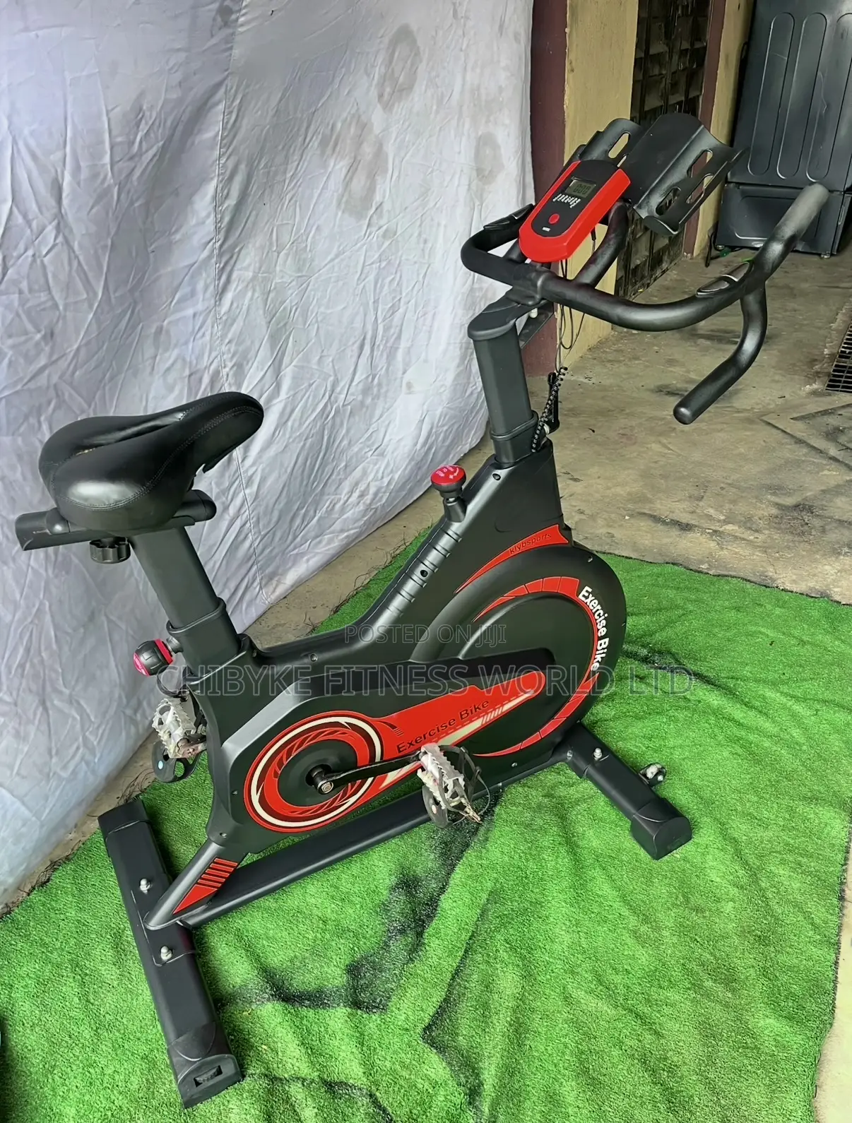Brand New Commercial Spin Bike (150kg)