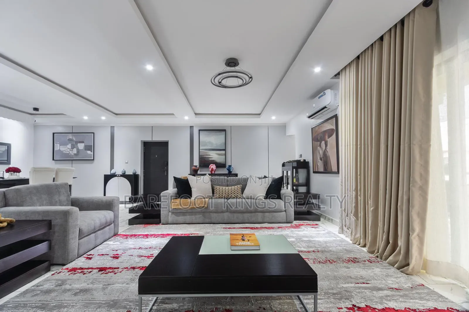Luxury 3 Bedroom Apartment