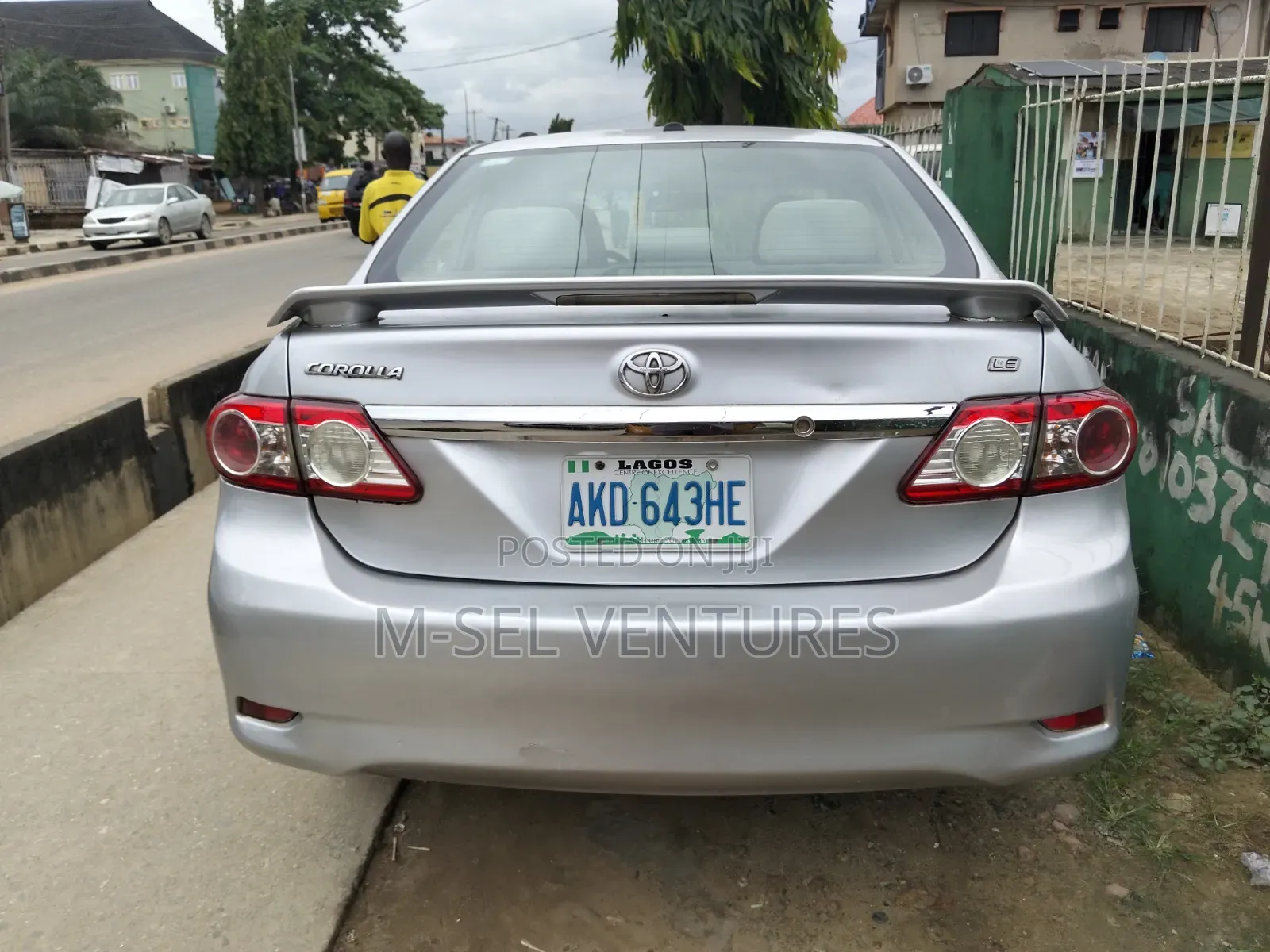 Toyota Corolla 2011 Silver