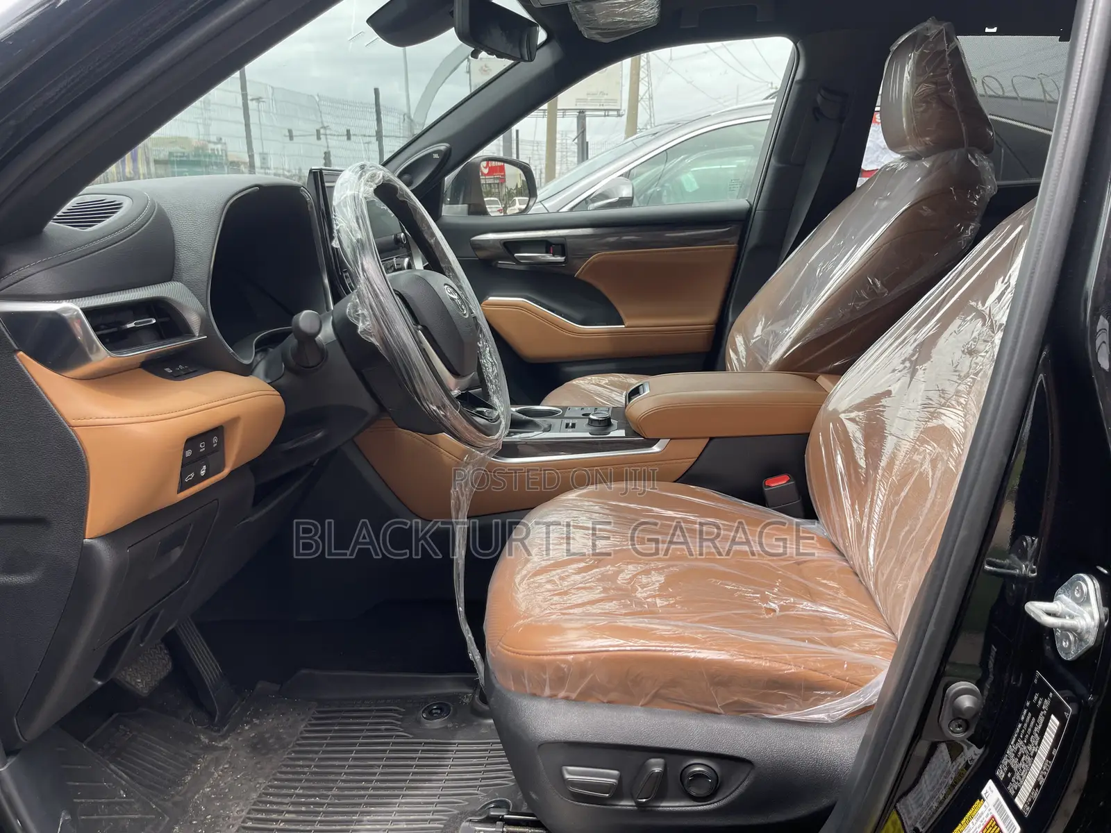 Toyota Highlander 2024 Black