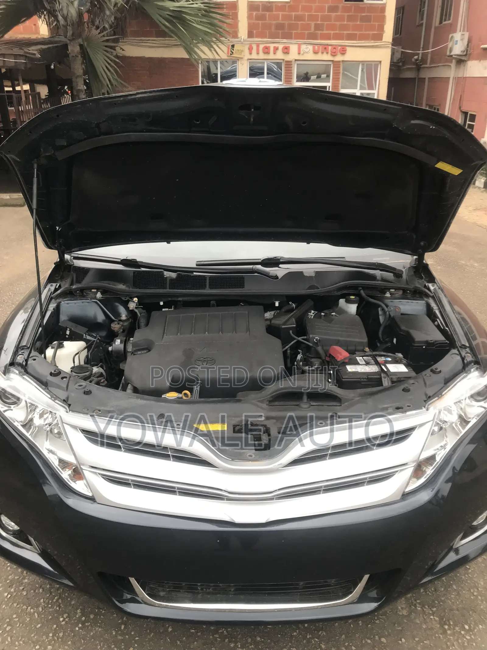Toyota Venza XLE 4dr Wagon AWD (3.5L 6cyl 6A) 2015