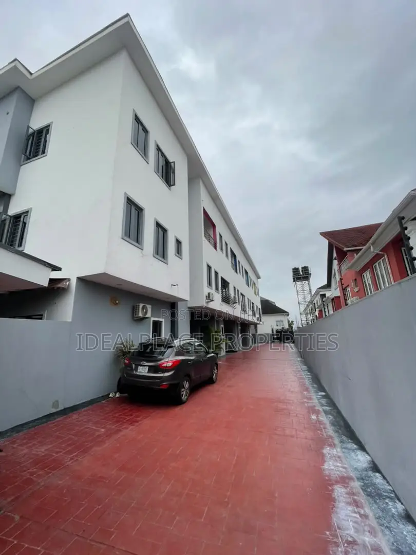 3bdrm Apartment in Ikate for sale