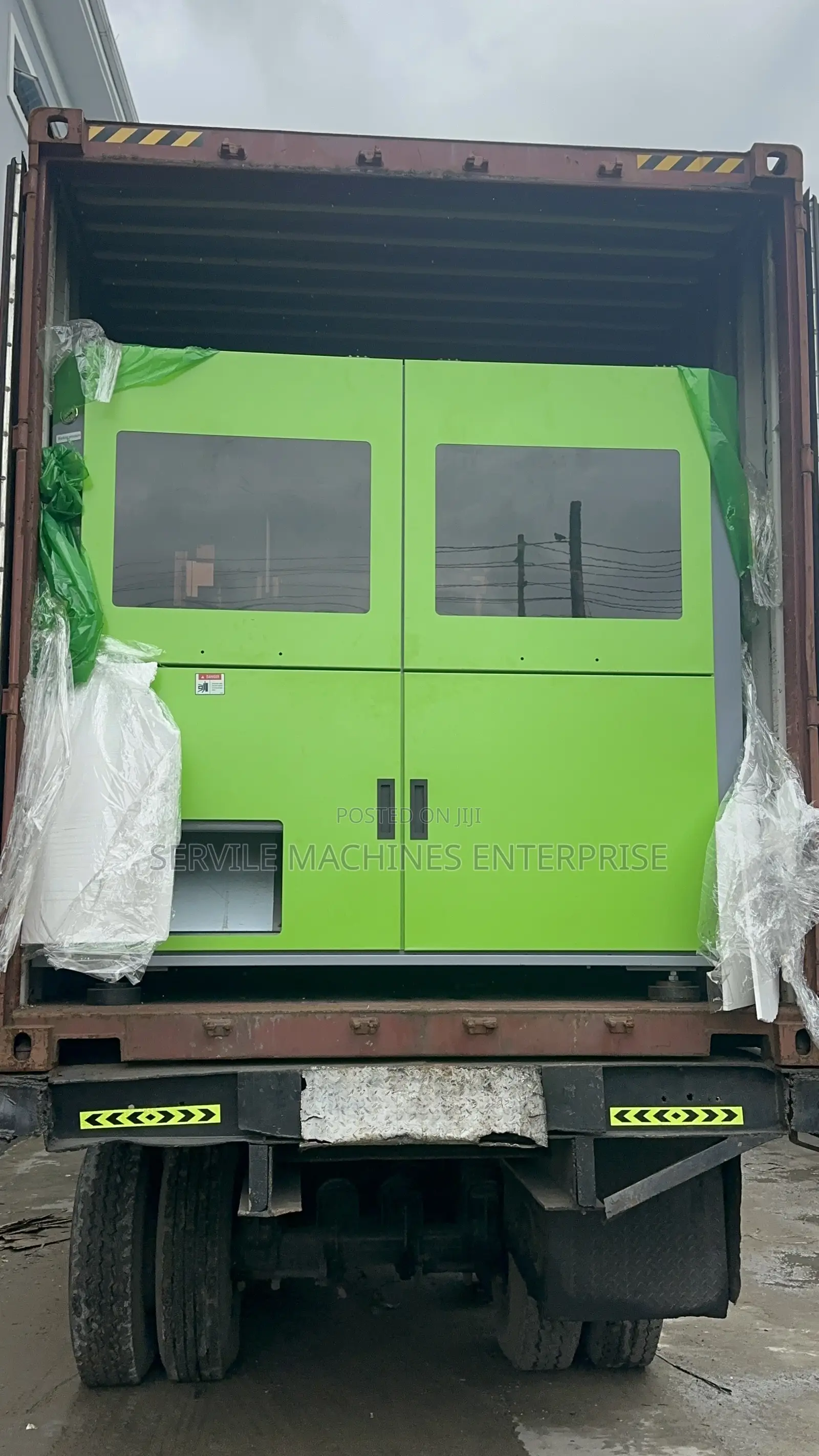 Automatic Pet Bottle Blower Machine