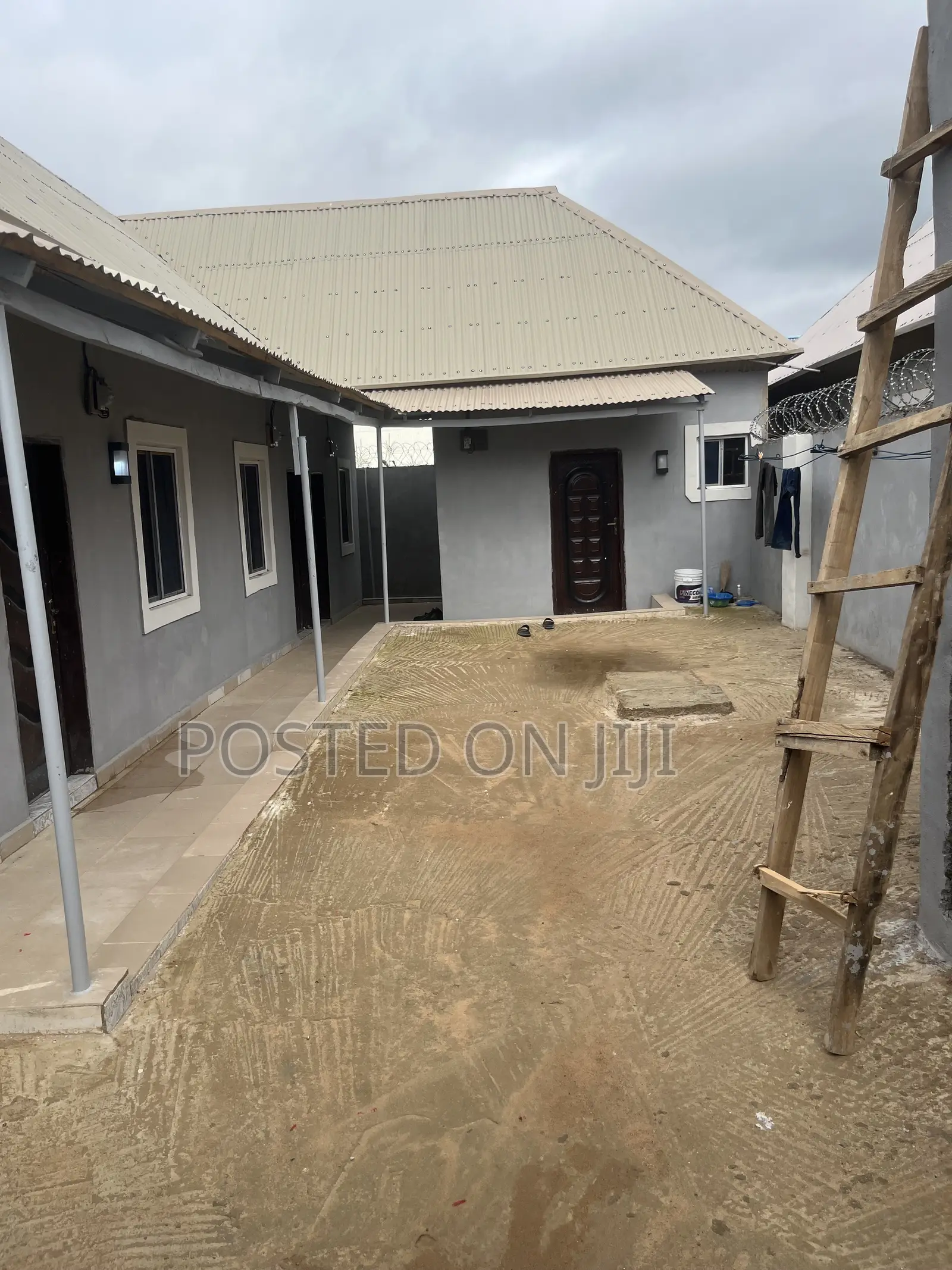 Studio Apartment in Gra, Sabon Lugbe for rent
