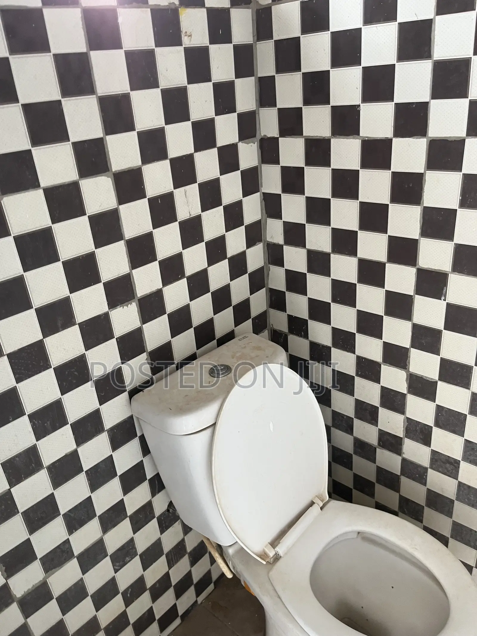 2bdrm Room & Parlour in Gra, Sabon Lugbe for rent