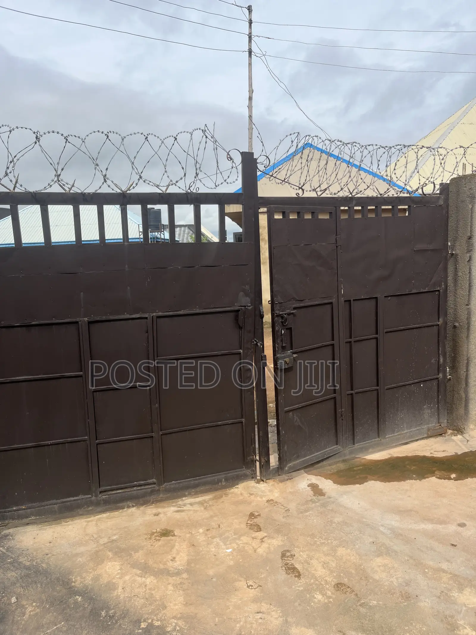 2bdrm Room & Parlour in Gra, Sabon Lugbe for rent