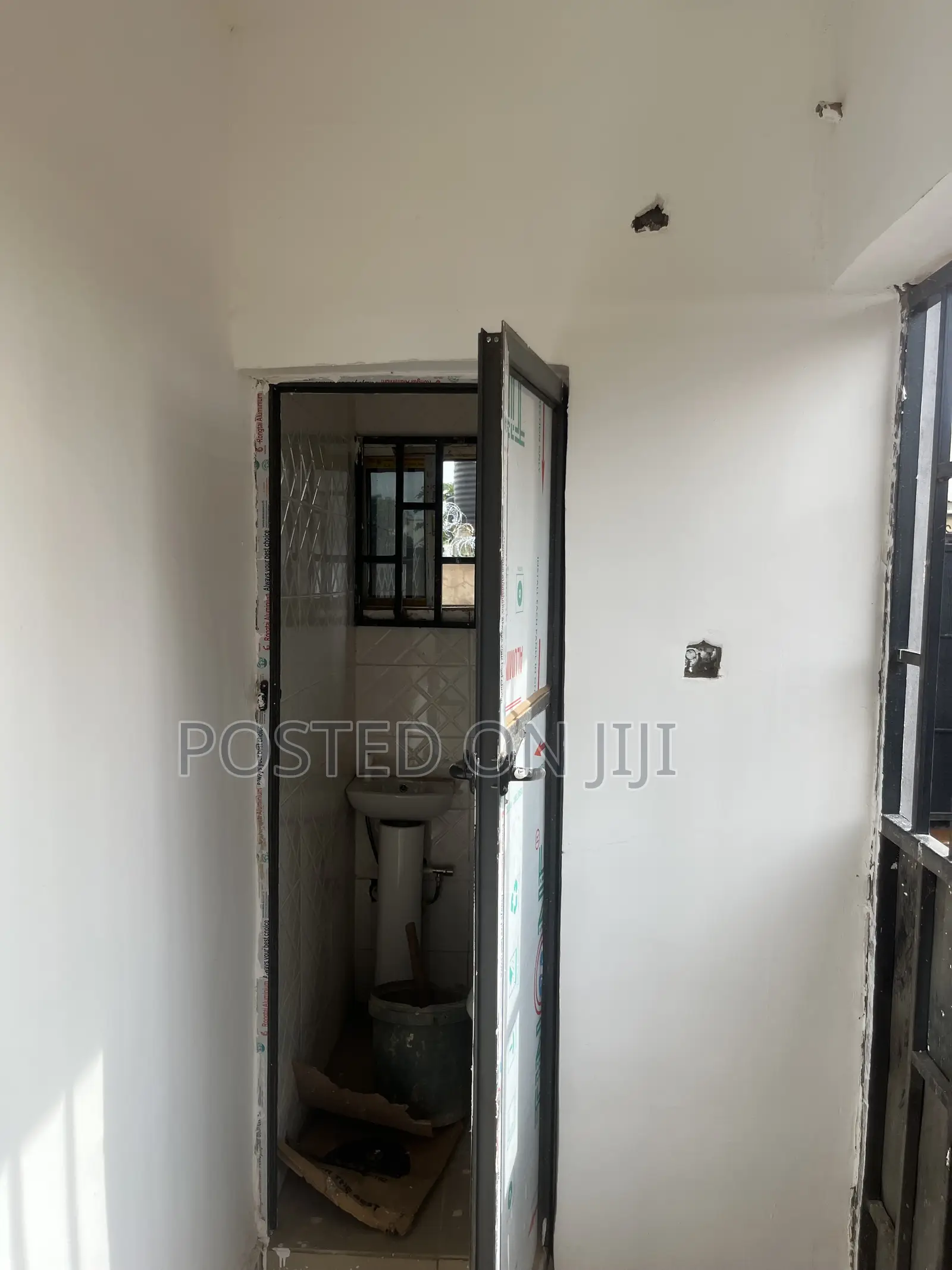 2bdrm Room & Parlour in Gra, Sabon Lugbe for rent