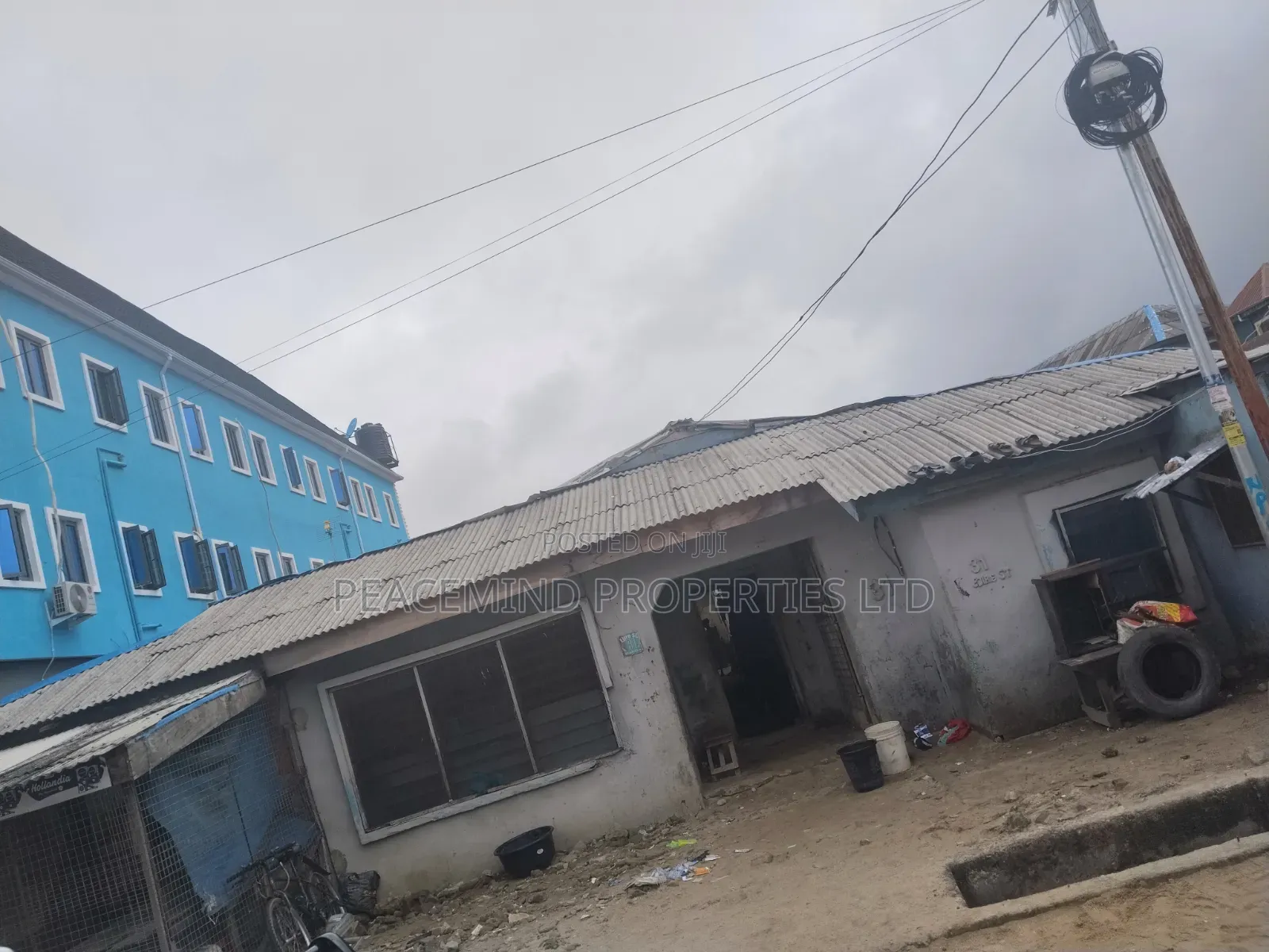 Plot of Land With Bungalow of 24 Rooms in Surulere Lagos #160m
