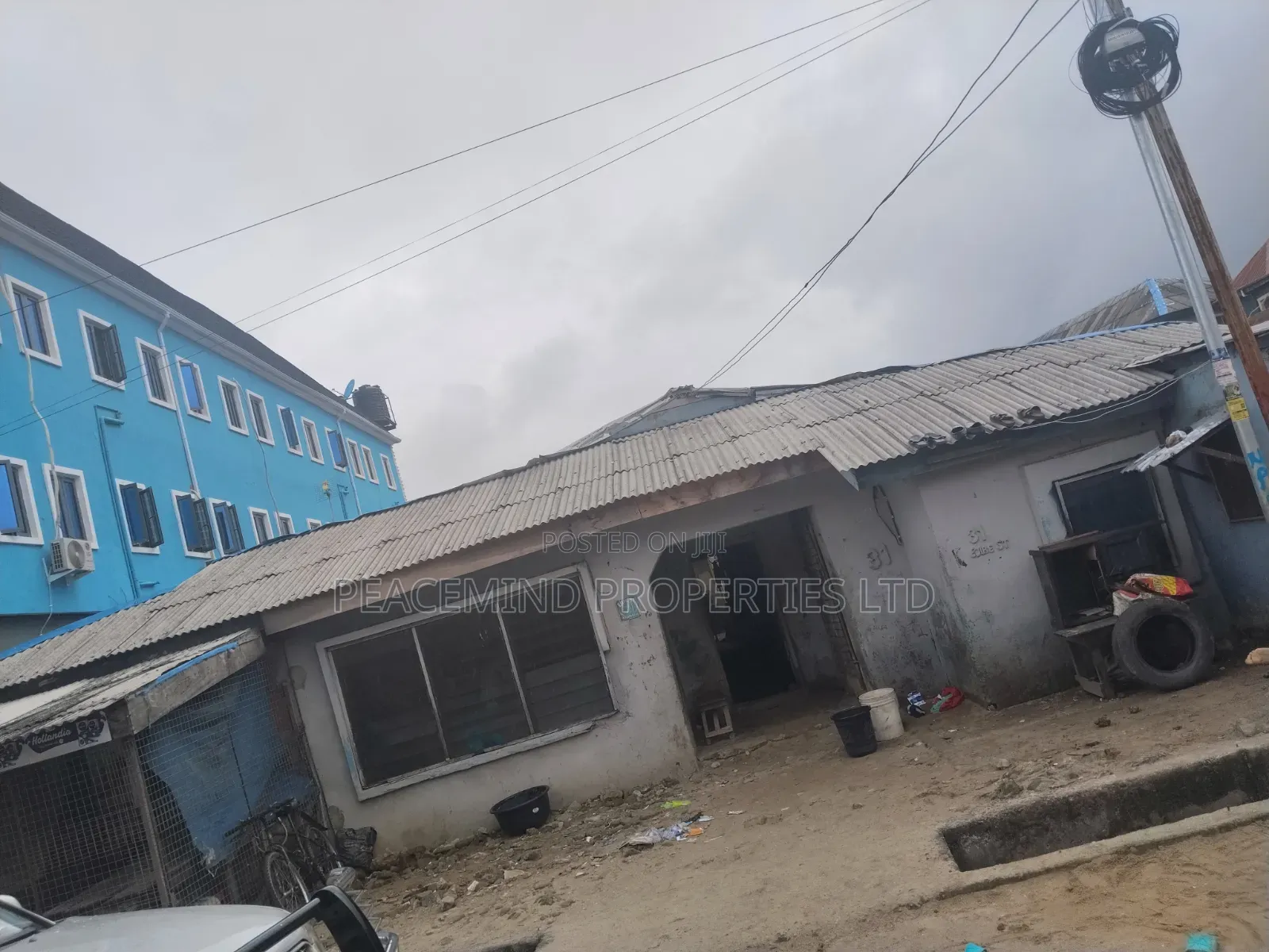 Plot of Land With Bungalow of 24 Rooms in Surulere Lagos #160m