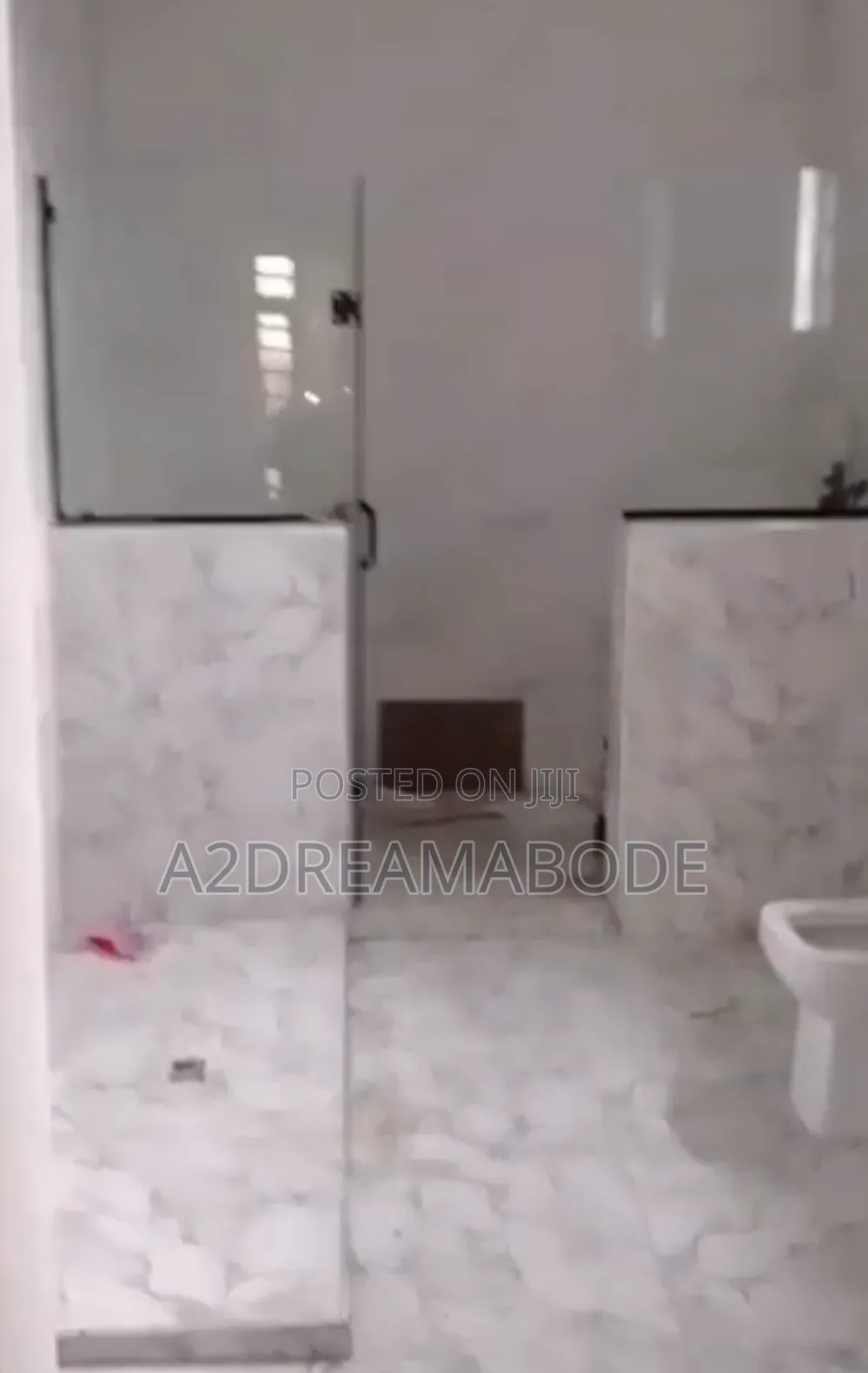 5bdrm Duplex in Magodo Phase 2 for rent
