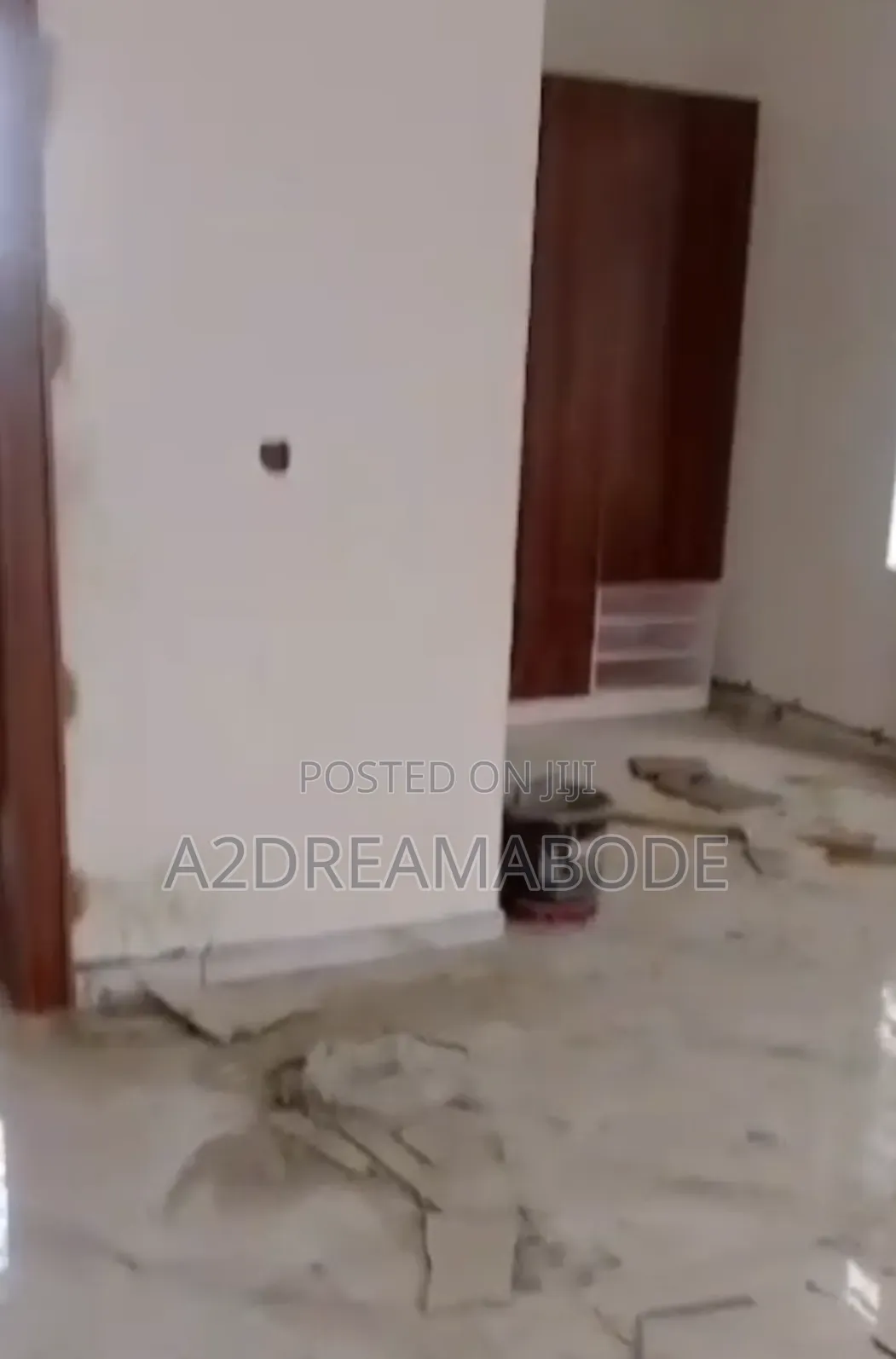 5bdrm Duplex in Magodo Phase 2 for rent