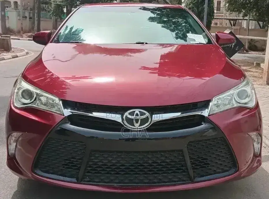 Toyota Camry SE 4dr Sedan (2.5L 4cyl 6A) 2016 Red