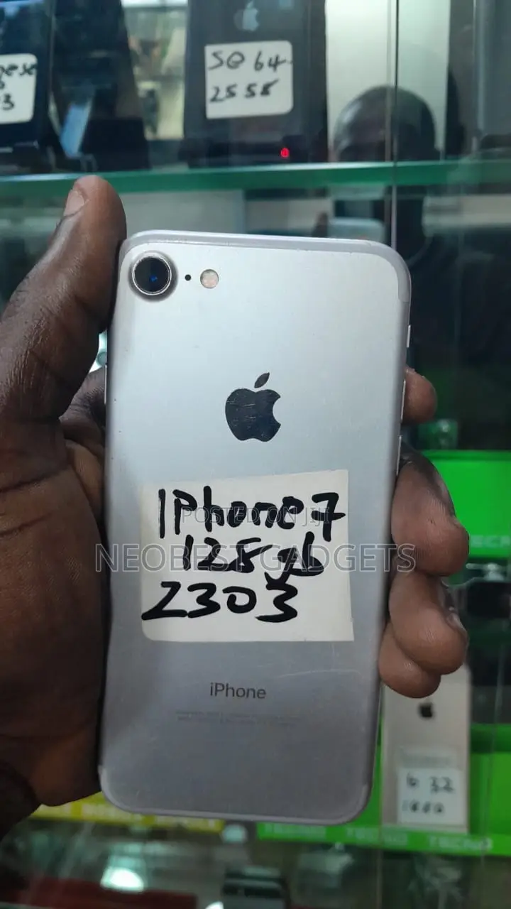 Apple iPhone 7 128 GB Silver