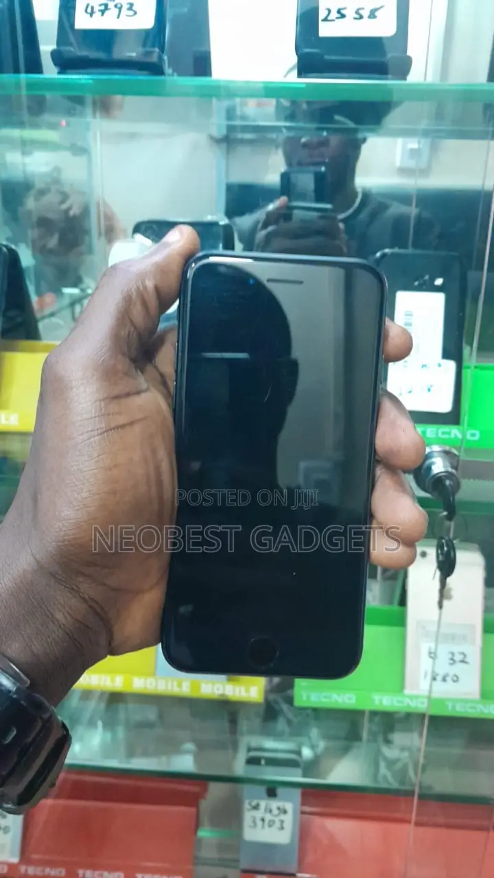 Apple iPhone 7 128 GB Silver