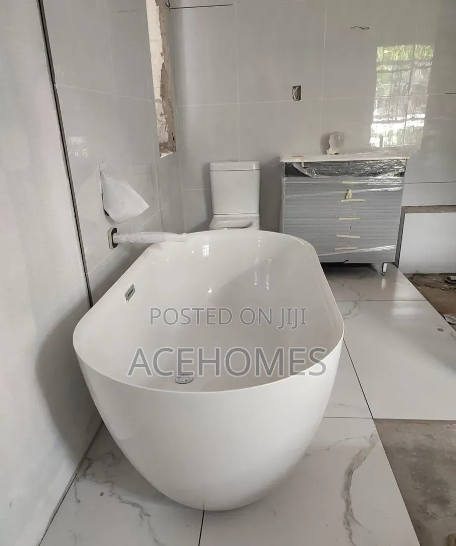 Exclusive Bathtub Acrylic