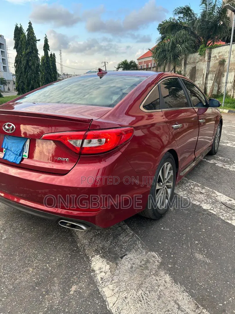 Hyundai Sonata 2016 Red