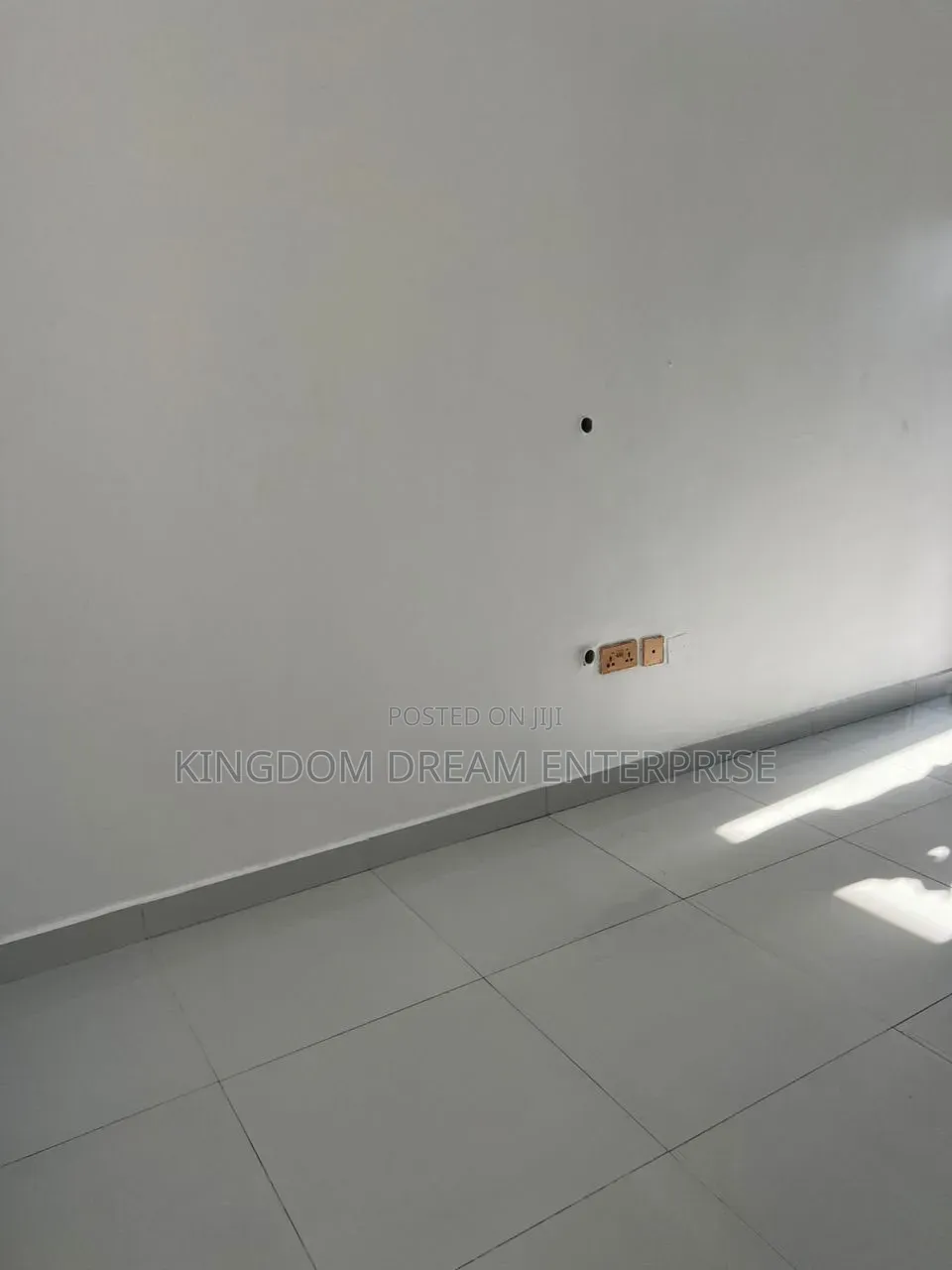 1bdrm Duplex in Lekki Lagos, Ilasan for rent