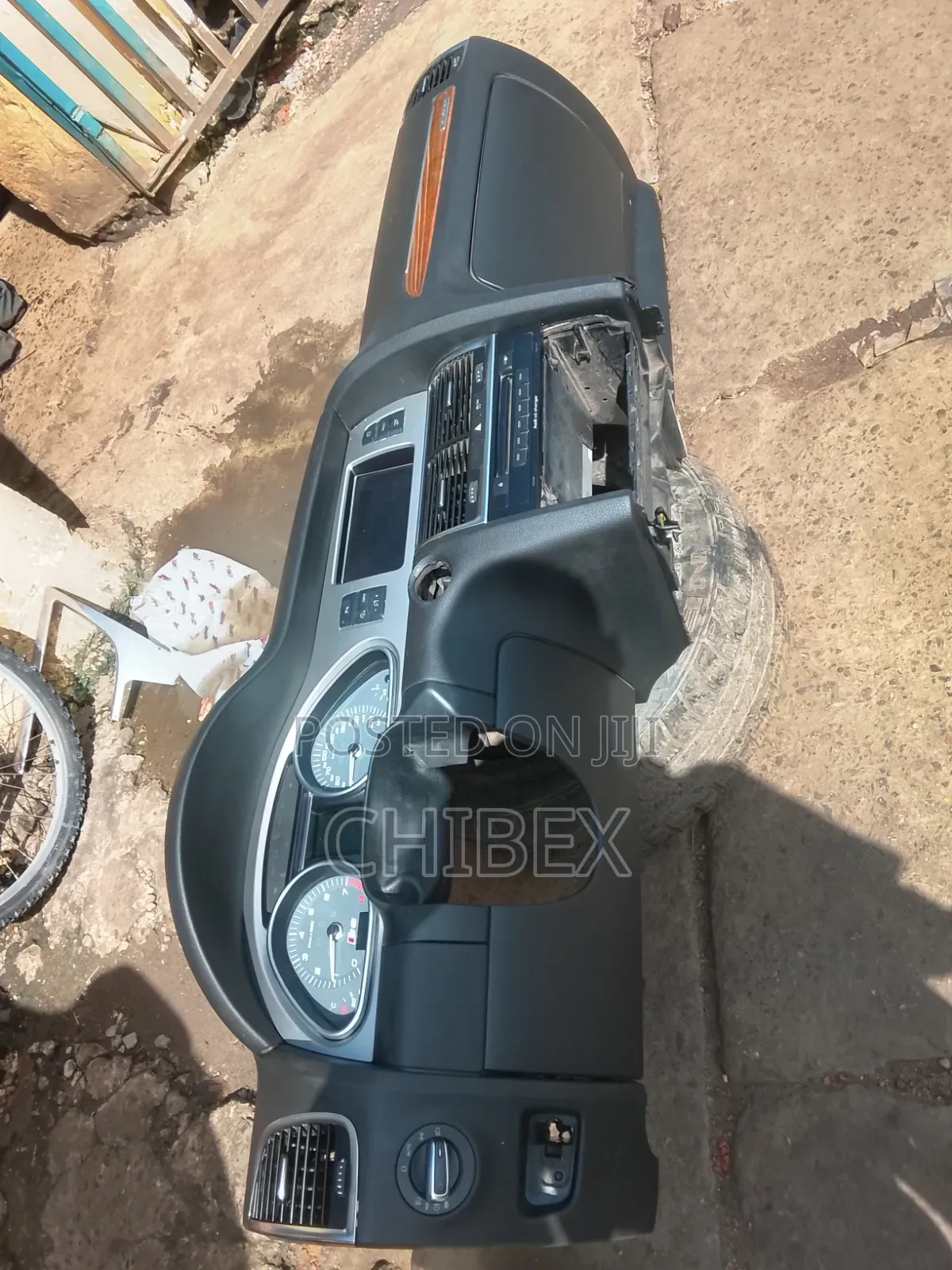 Complete Dashboard Audi Q7 2008/2013