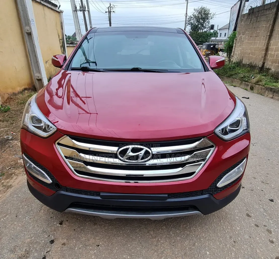 Hyundai Santa Fe 2013 Red