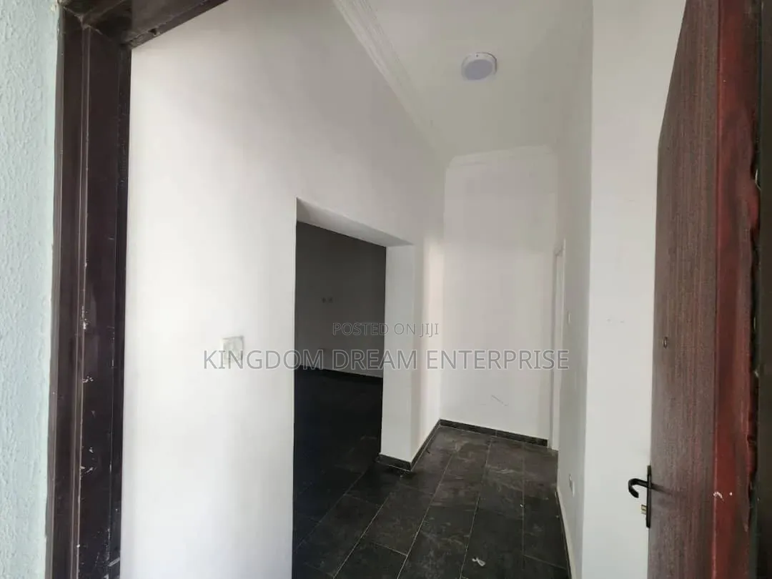 2bdrm Apartment in Ikate Lekki Lagos for rent