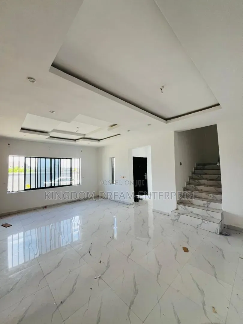 4bdrm Duplex in Orchid Lekki Lagos for rent