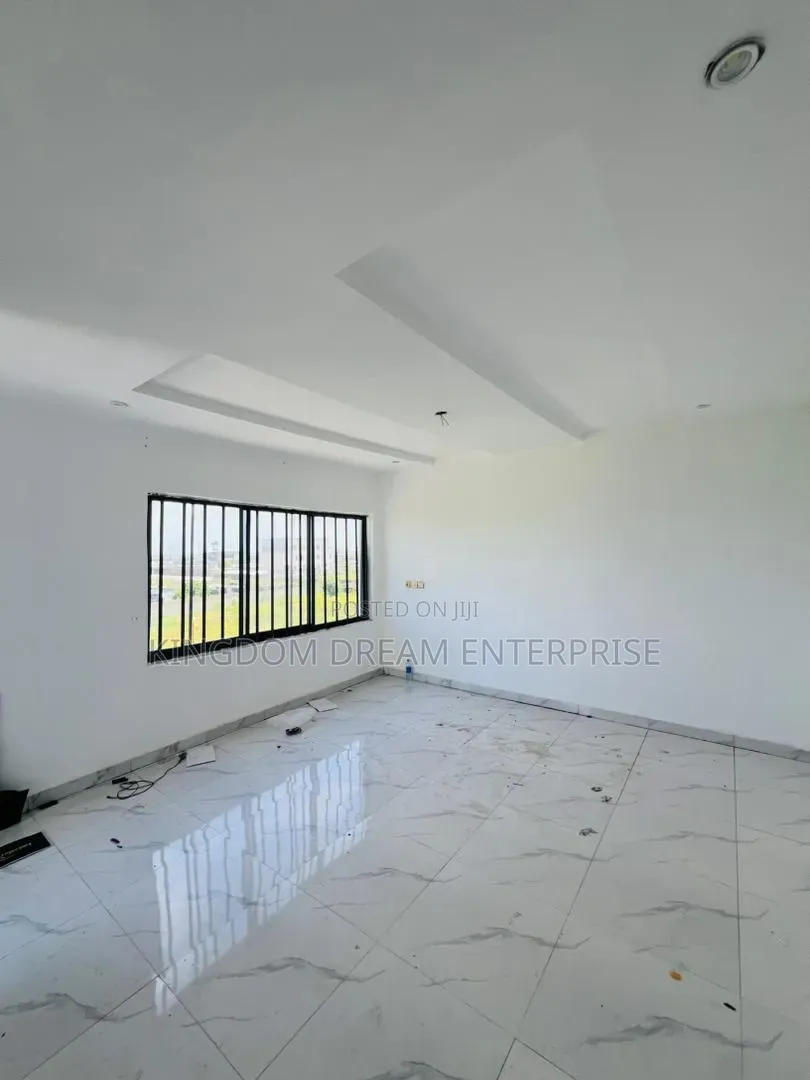 4bdrm Duplex in Orchid Lekki Lagos for rent