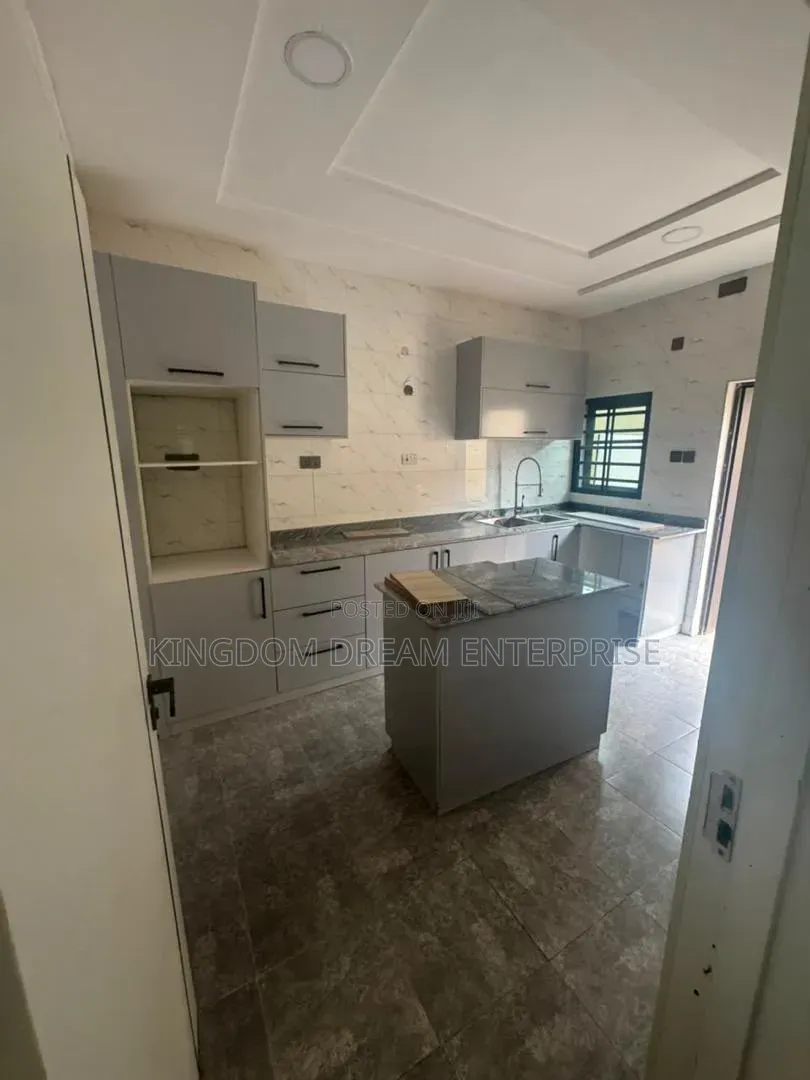 4bdrm Duplex in Lakowe, Lekki Expressway for rent