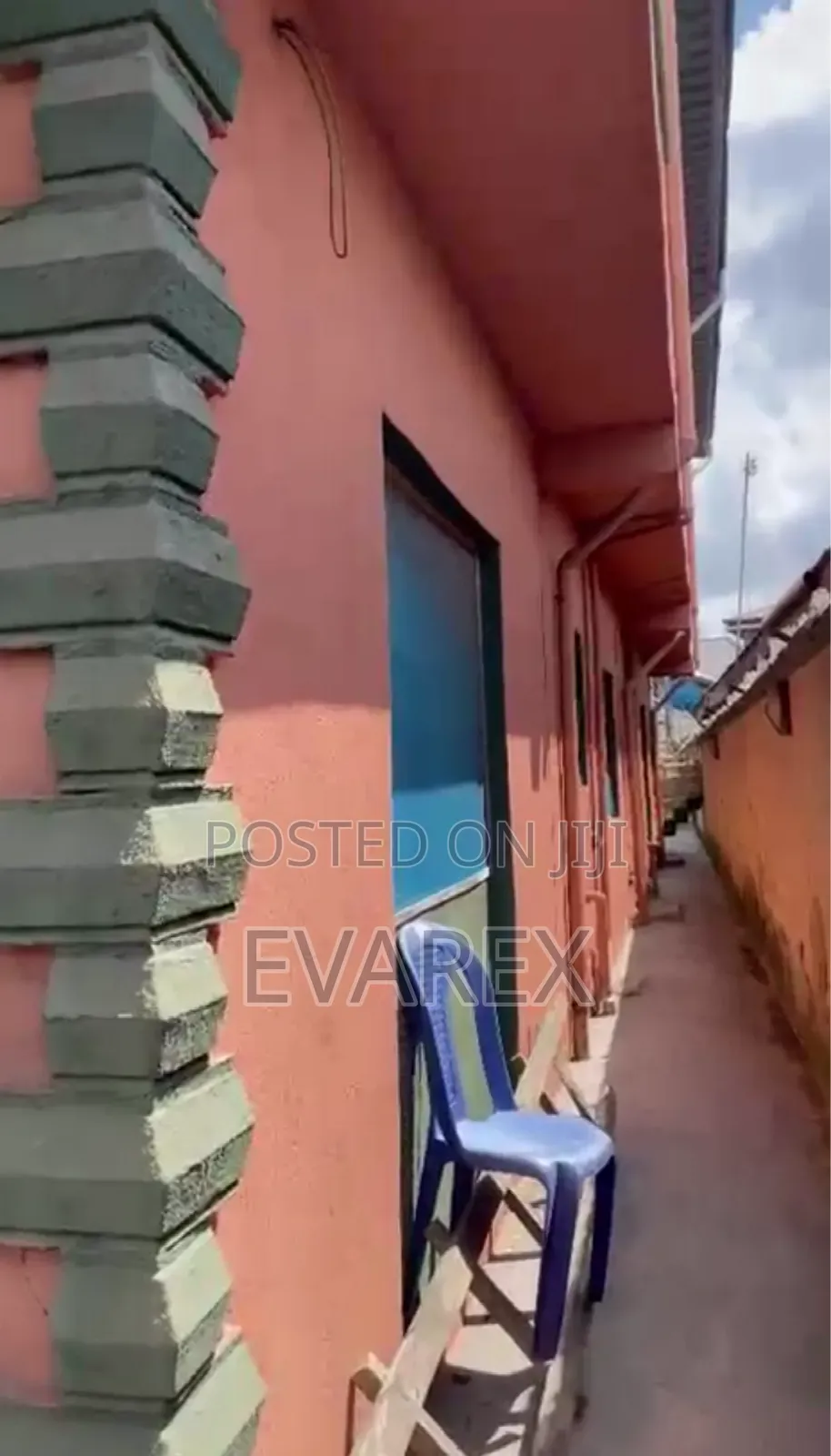 7bdrm Block of Flats in Iba / Ojo for sale