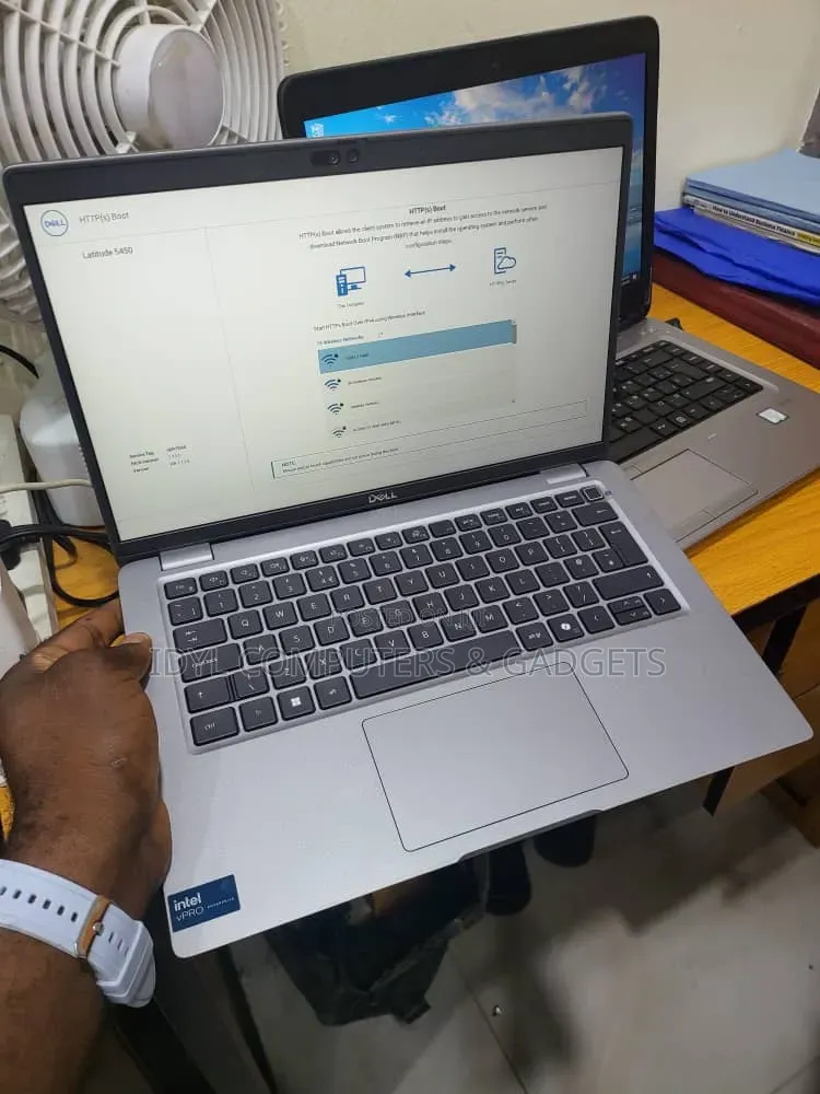 Laptop Dell Latitude 5450 16GB Intel Core Ultra 5 SSD 512GB