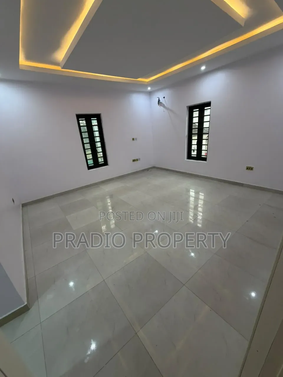 6bdrm Duplex in Royal Garden Estate, Ajiwe for sale
