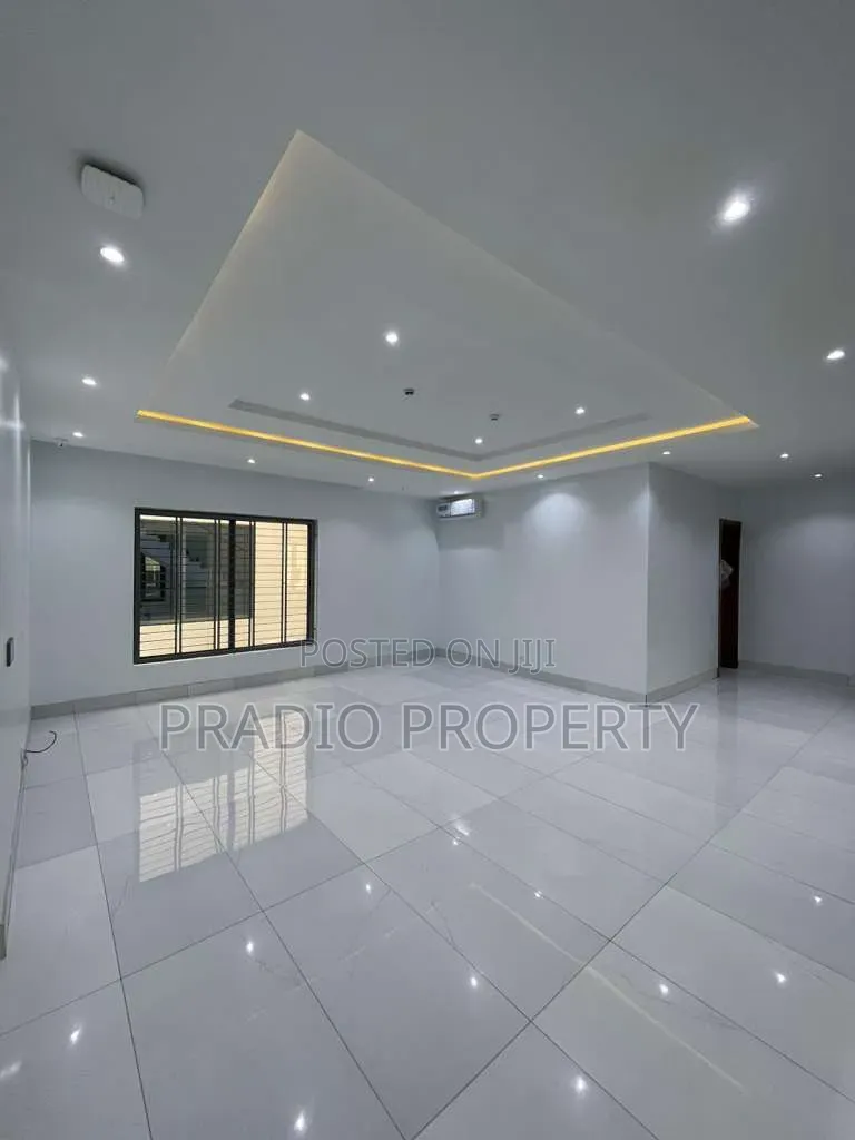 6bdrm Duplex in Royal Garden Estate, Ajiwe for sale