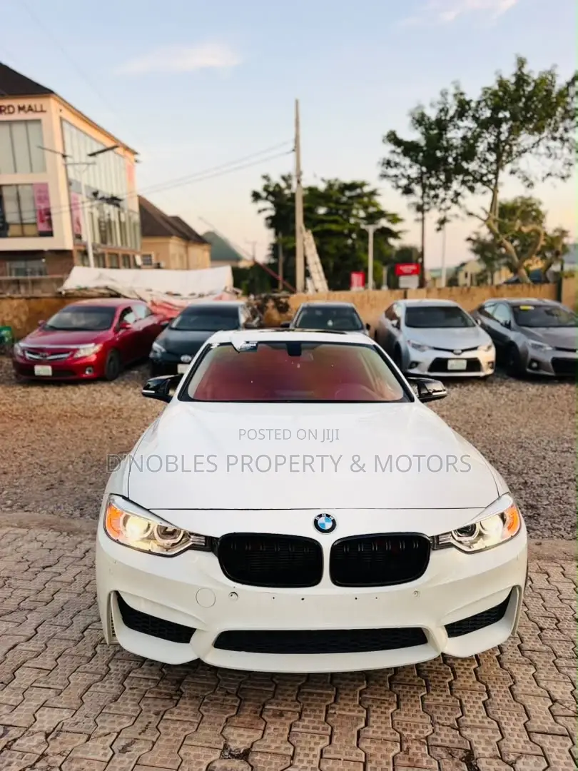 BMW 3 Series 328i RWD 2013 White