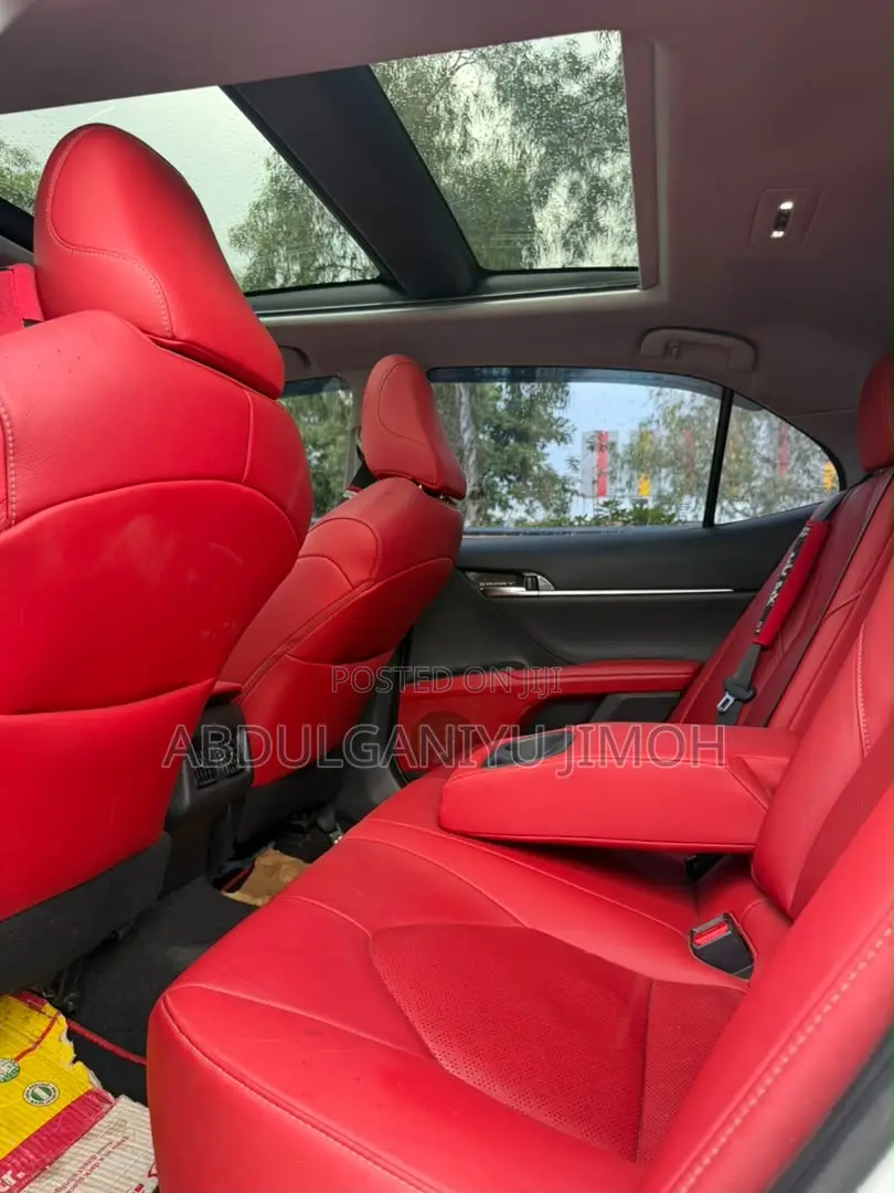 Toyota Camry XSE FWD 2020 White