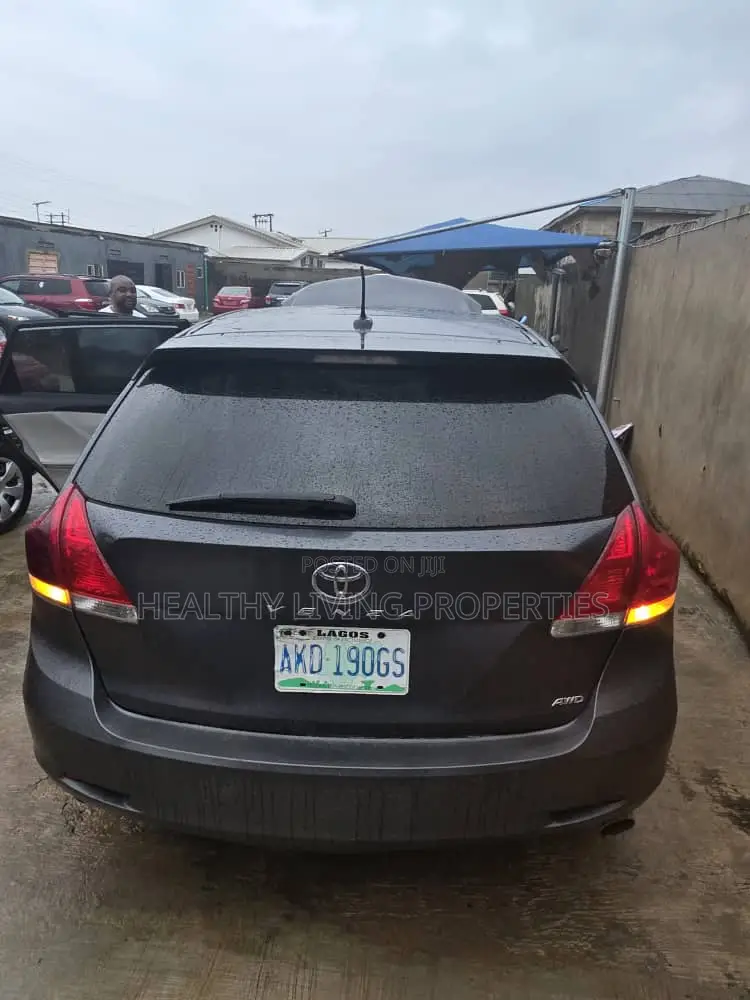 Toyota Venza 2010 Gray