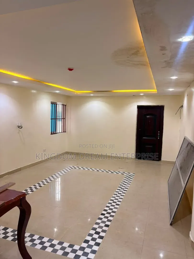 1bdrm Apartment in Victoria Island, Kofo Abayomi for rent