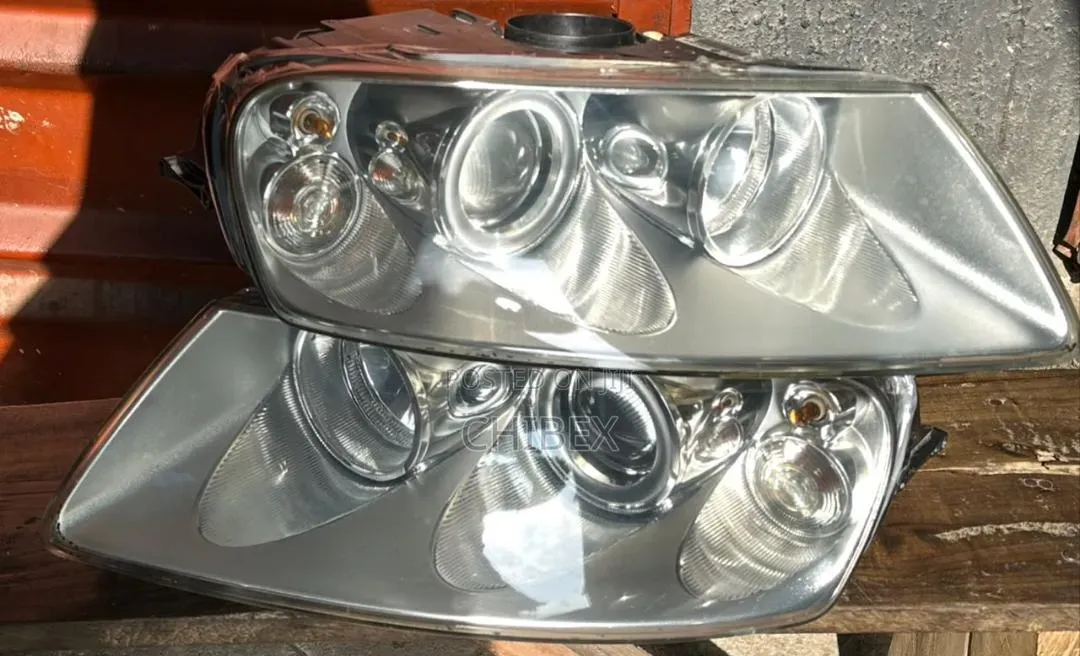 Set of Full Light Volkswagen Touareg 2006