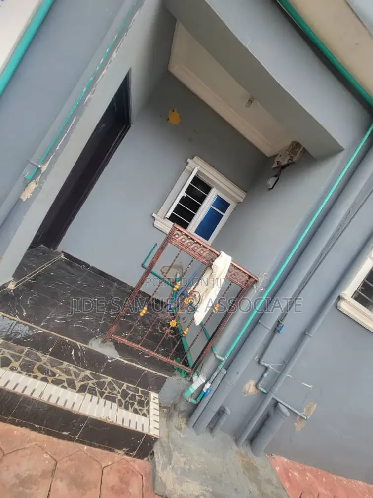 Furnished Mini Flat in Ayobo for rent