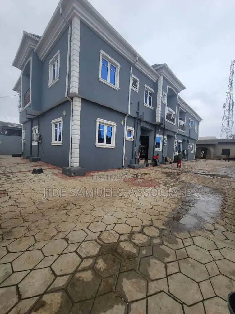 Furnished Mini Flat in Ayobo for rent