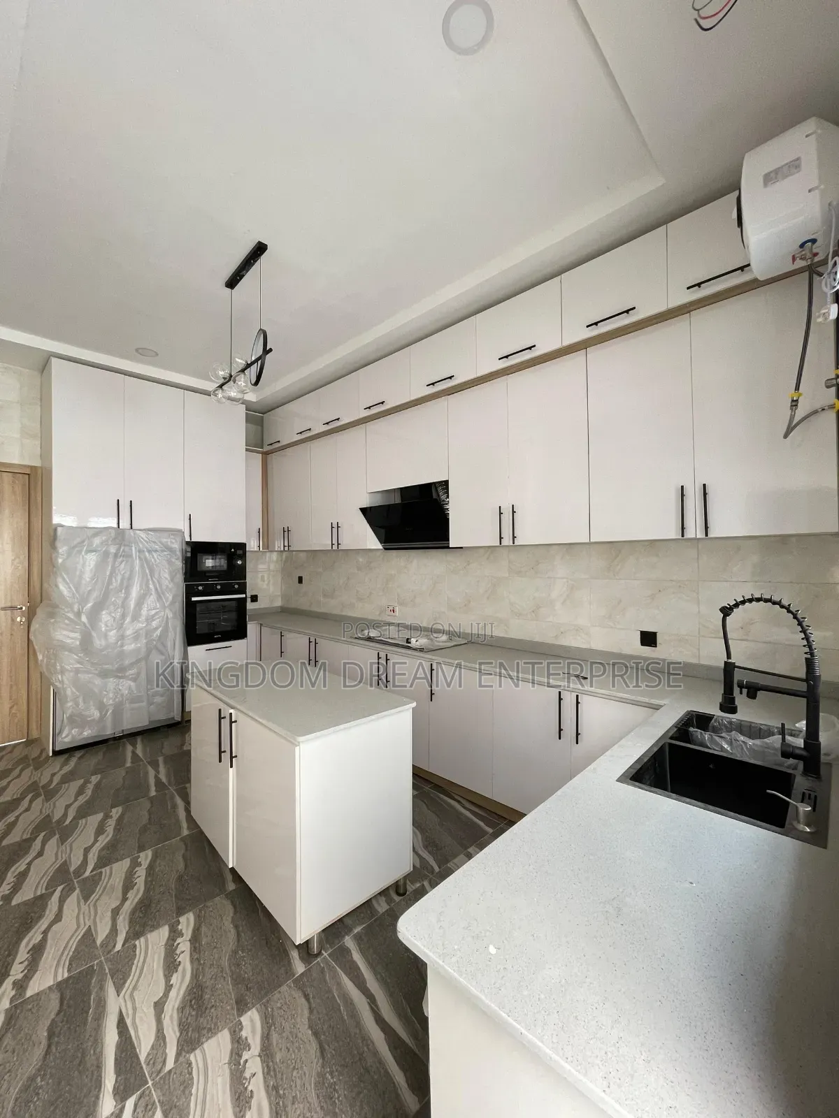 4bdrm Duplex in Seagate Estate Ikate for sale